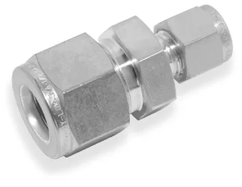 Переходник CUR для металлических и фторопластовых труб